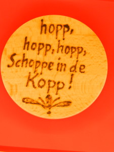 So kann's passieren, dass man die Welt nicht mehr gerade sieht" Exponat aus der Ausstellung "Der Apfel. Kultur mit Stiel"