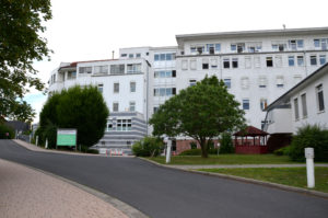 Wie geht es mit dem Gesundheitszentrum Wetterau weiter? Das schilderte Bürgermeister Klaus Kreß jetzt im städtischen Finanzausschuss. (Bild: Petra Ihm-Fahle)