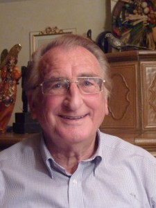 Karl-Eyerkaufer-lacht-768x1024