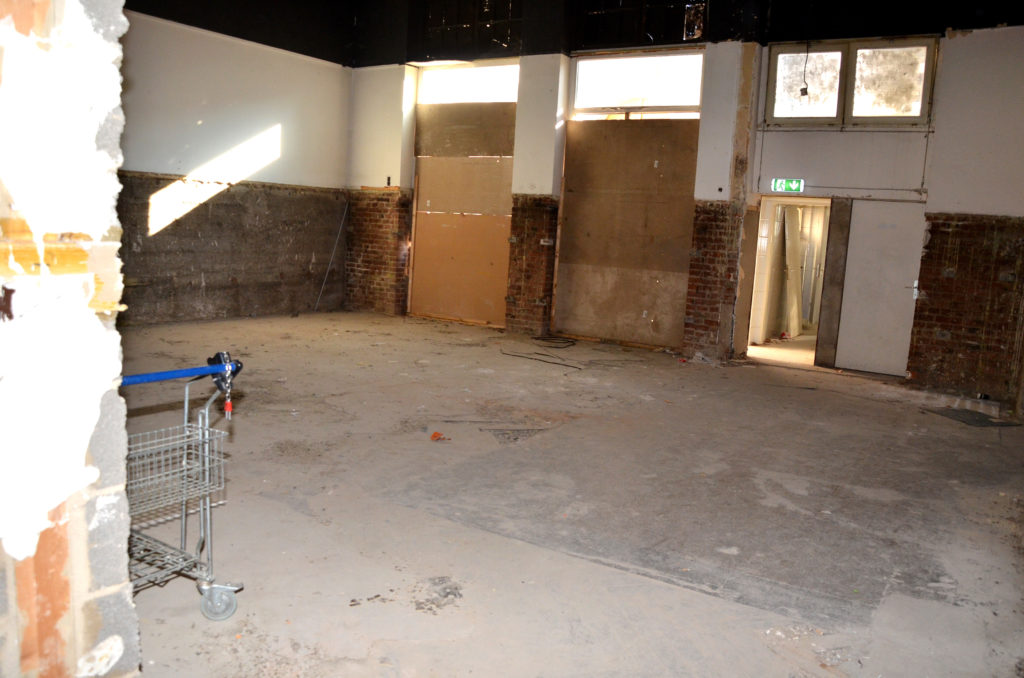 Außer der Wartehalle gibt es weitere Flächen. (Bild: Petra Ihm-Fahle)