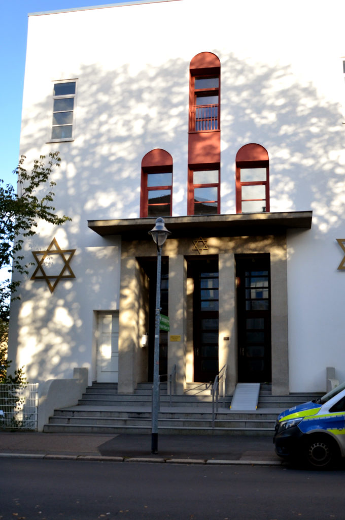 Die Synagoge in Bad Nauheim erhält nach dem Anschlag in Halle verstärkten Polizeischutz. (Bild: Petra Ihm-Fahle)